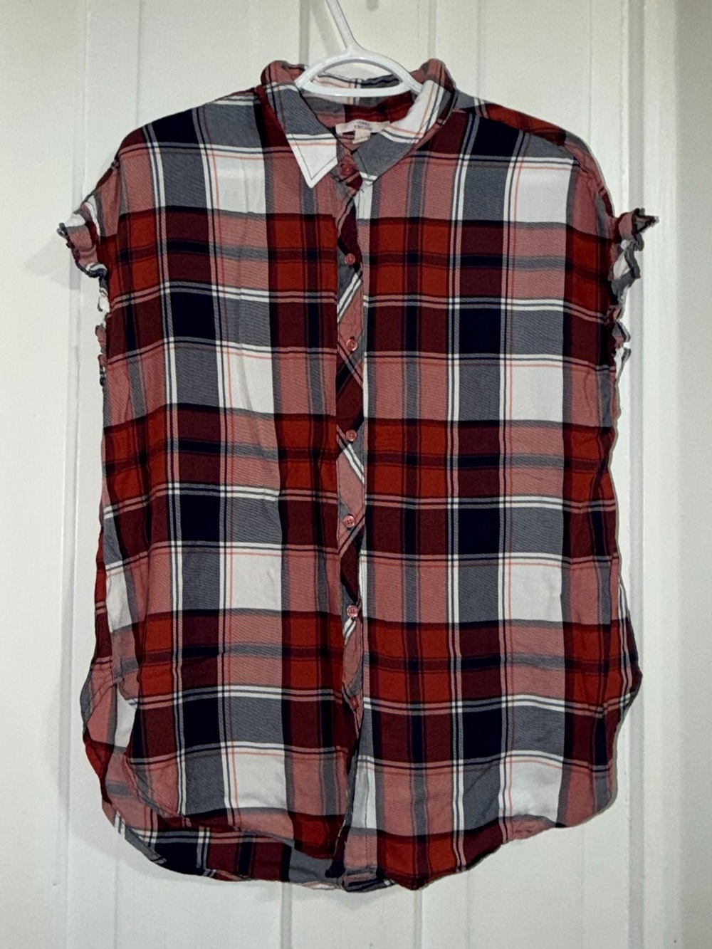 Women’s size large shirt Plaid Button-Front Sleeveless Shirt - Red & Navy